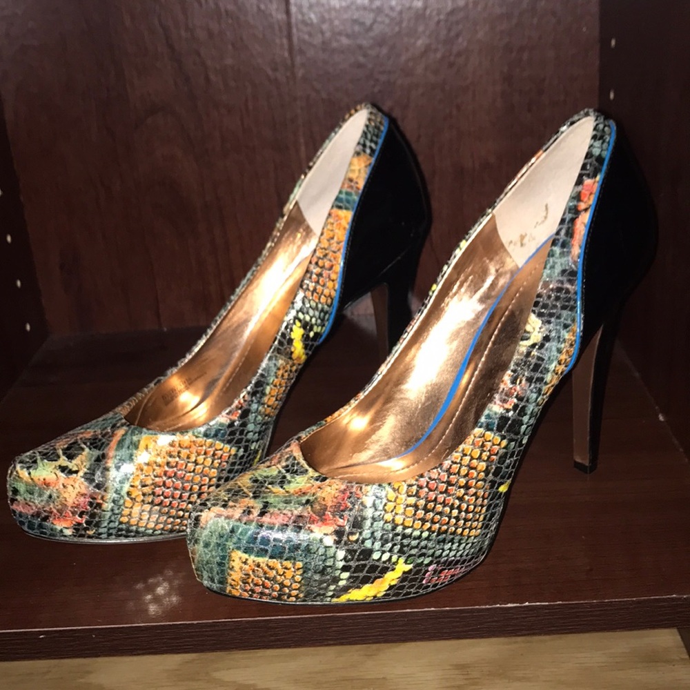 BCBGeneration snake print heels